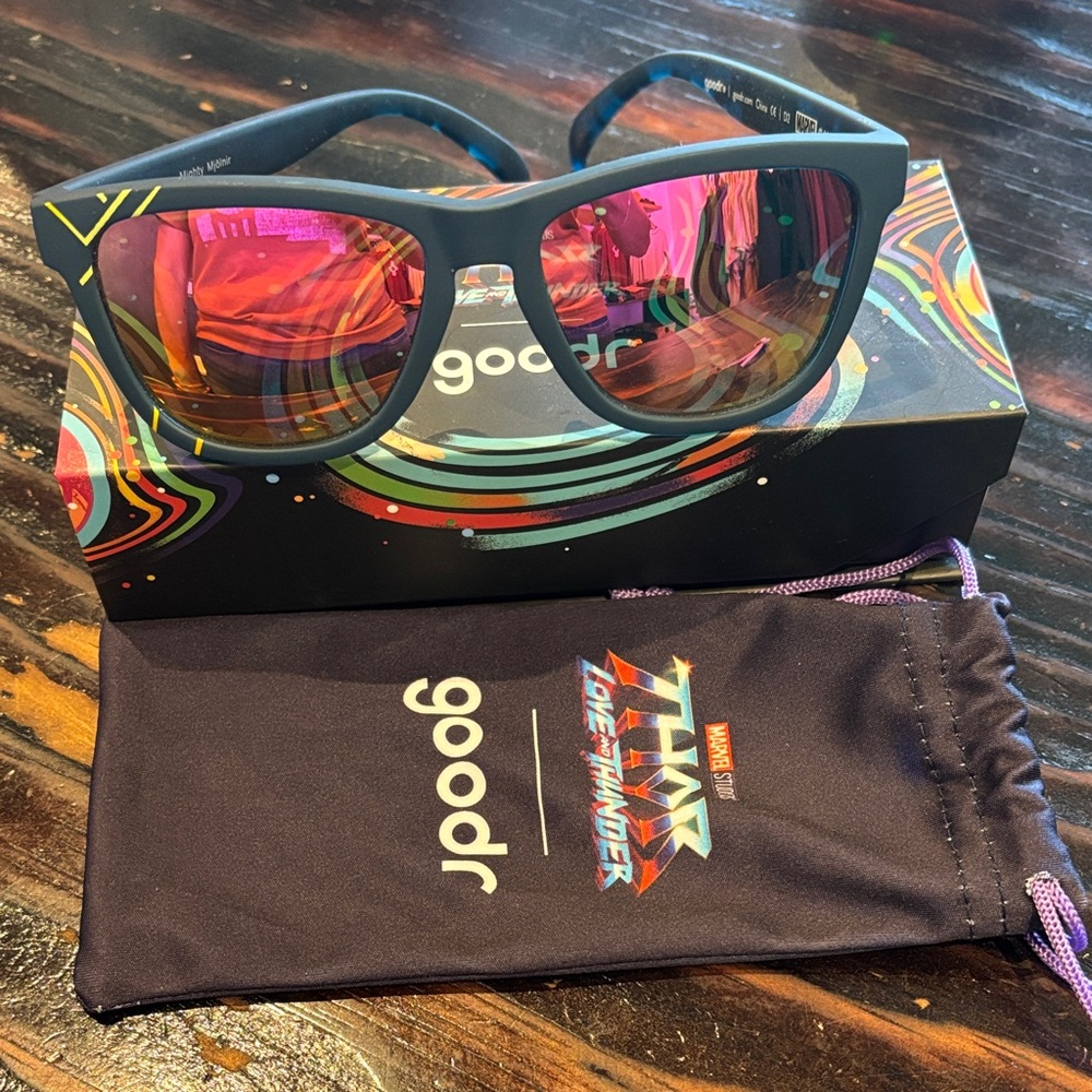 Goodr Sunglasses Thor Love & Thunder Mighty Mjolnir navy with Pink Lenses